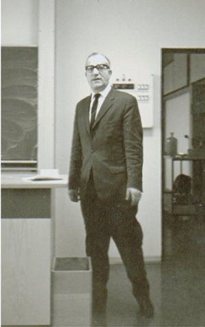 Dr. Alois Bauer
