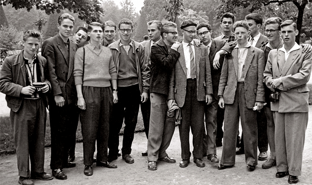 Studienreise Sept. 1958 nach Würzburg. v.l. Laubenthal, Wehlen, Hammes, Krebs, Dötsch, Seidel, Meurer, Henrich, Gyr, Ammel, Hammer, Briel, Gerz, Gepp, Breitbach