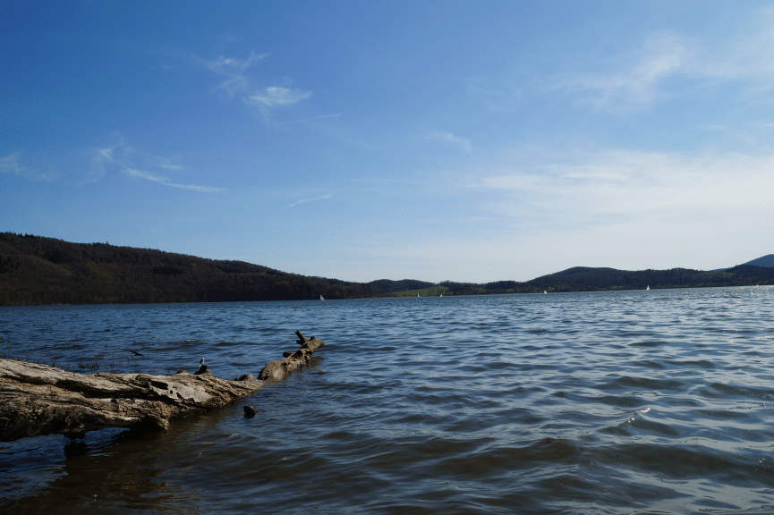 Laacher See im Frühjahr